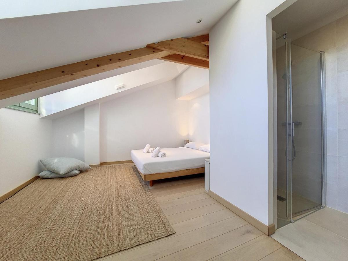Nestor&jeeves - To Meet - - Floor Appartement